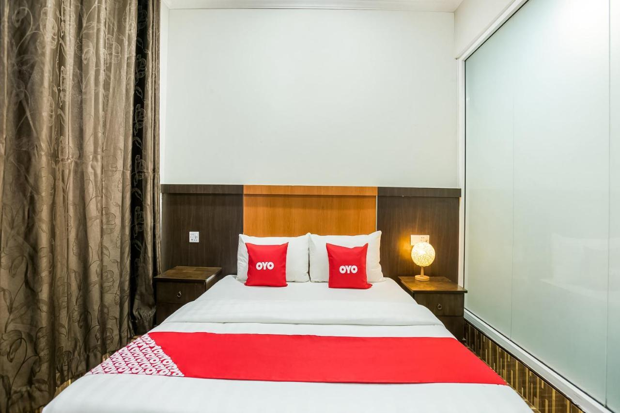 Oyo 89712 Grand Inn Semporna Buitenkant foto