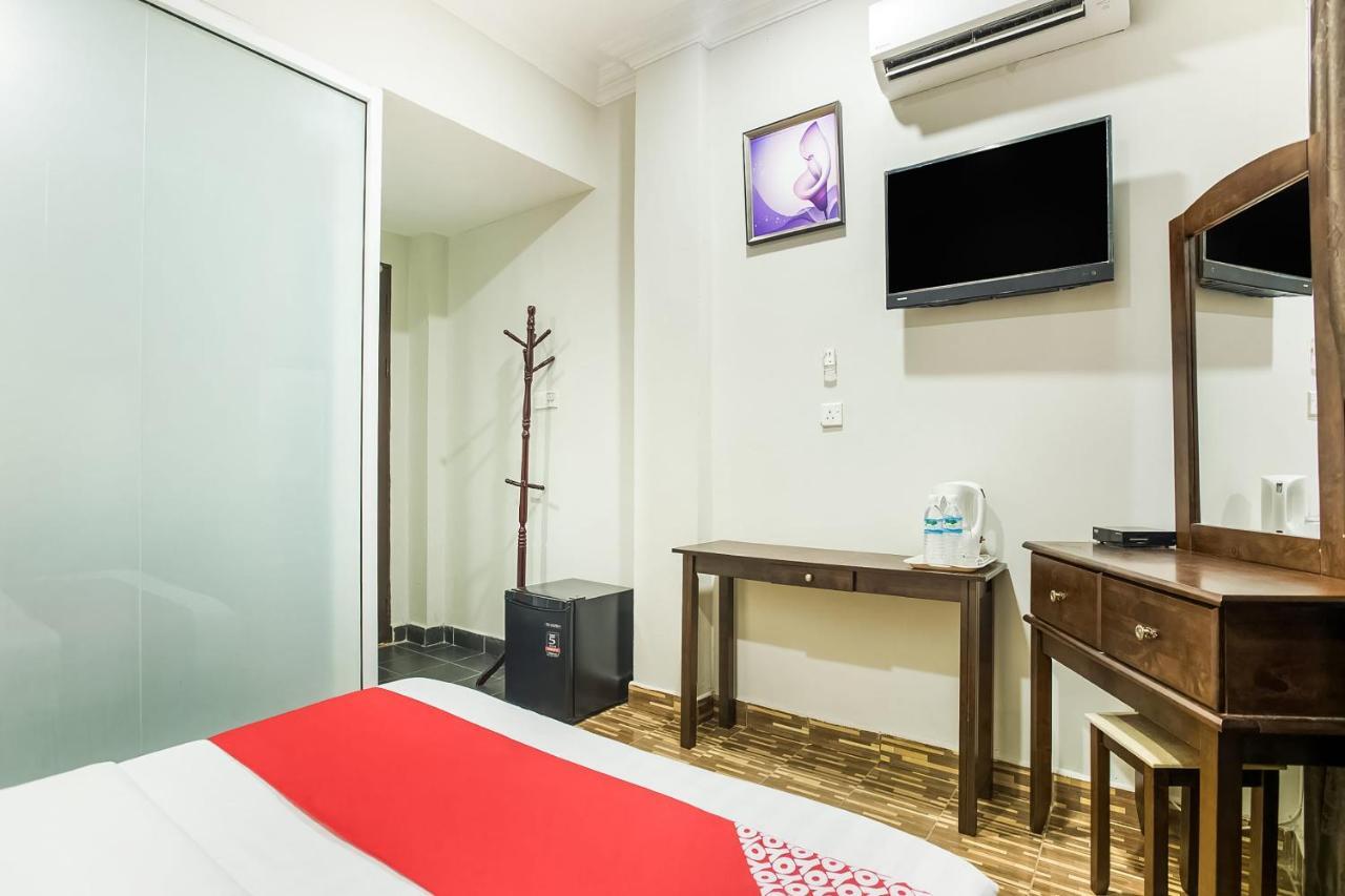 Oyo 89712 Grand Inn Semporna Buitenkant foto